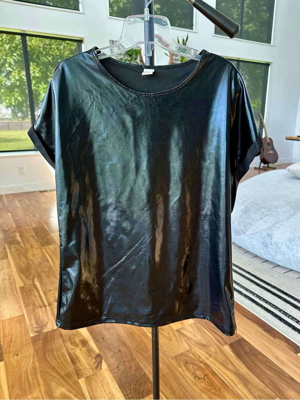 Short-Sleeve Women’s Top